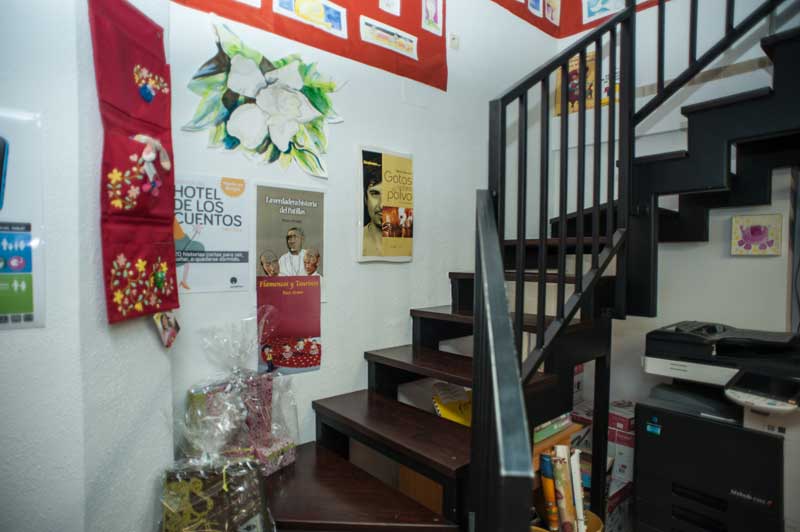 Fondo de libros de Dina4
