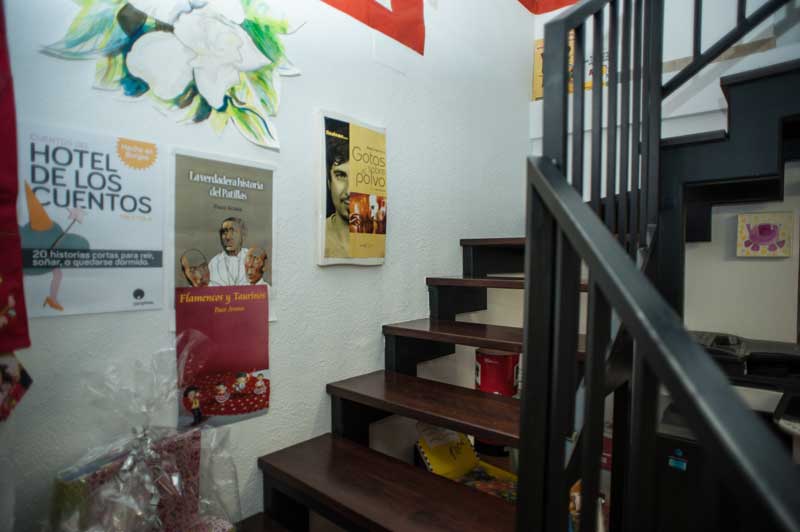 Fondo de libros de Dina4
