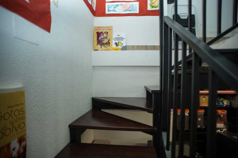 Fondo de libros de Dina4