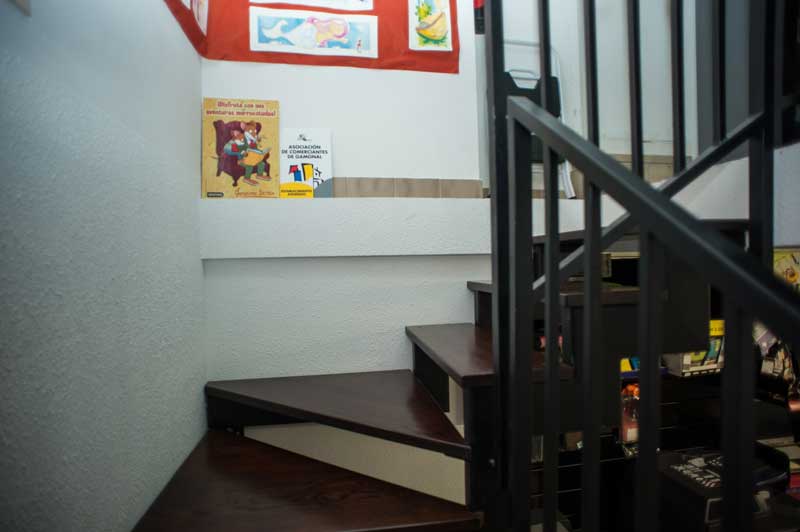 Fondo de libros de Dina4